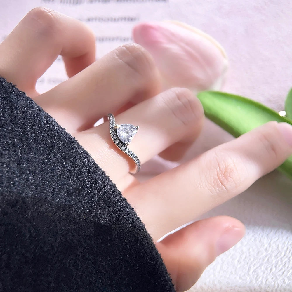 Zircon Blue Crystal Heart Bow Rings