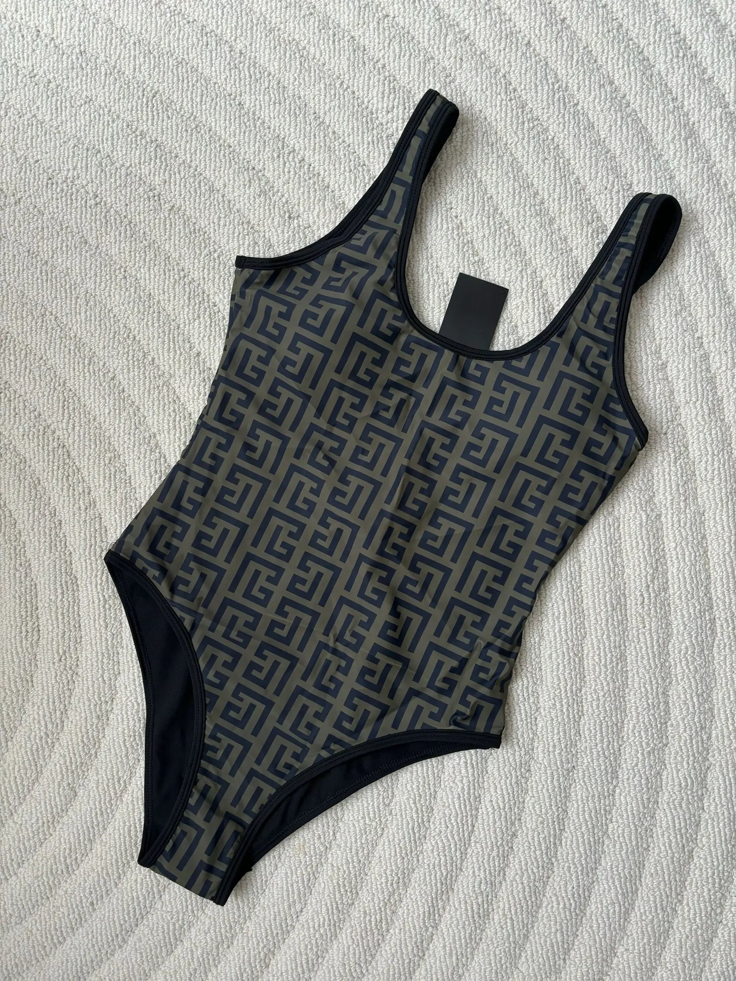 2025 New Sexy High-waisted Fashion Bikini Europe One-shoulder