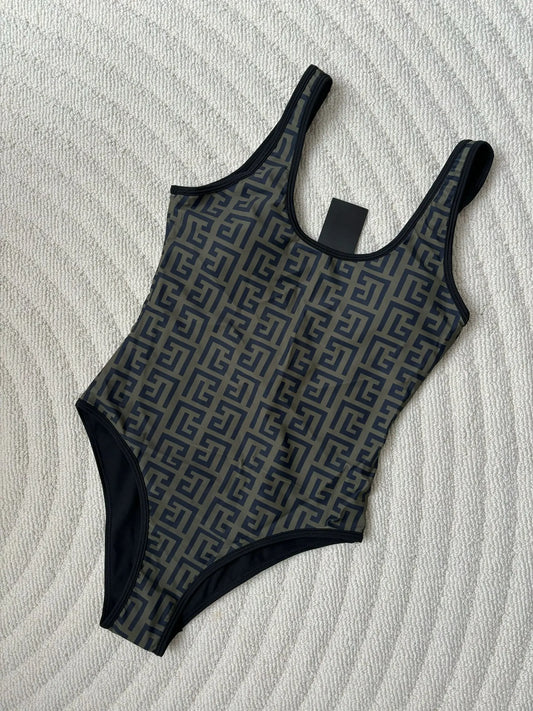 2025 New Sexy High-waisted Fashion Bikini Europe One-shoulder